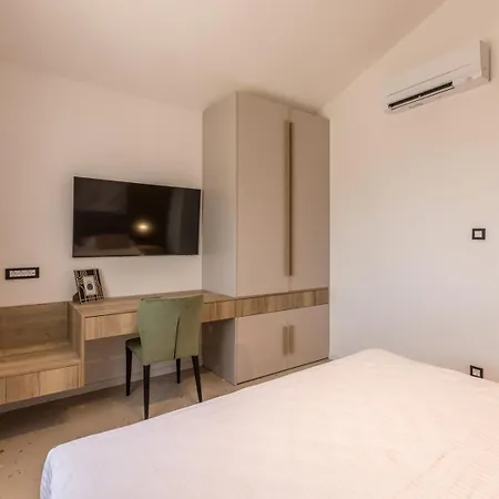 Vila New ! Luxury - Roma 1 And 2 With Two Heated Pool *