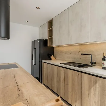 Vila New ! Luxury - Roma 1 And 2 With Two Heated Pool Podstrana