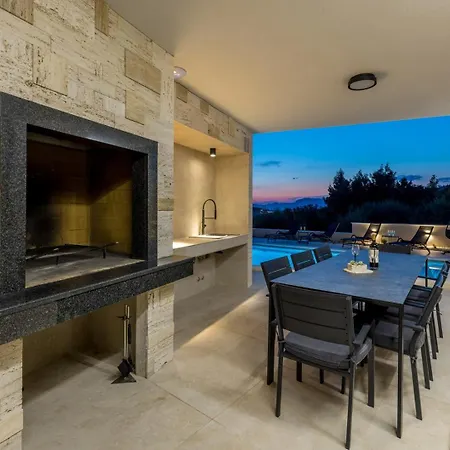 New ! Luxury - Roma 1 And 2 With Two Heated Pool