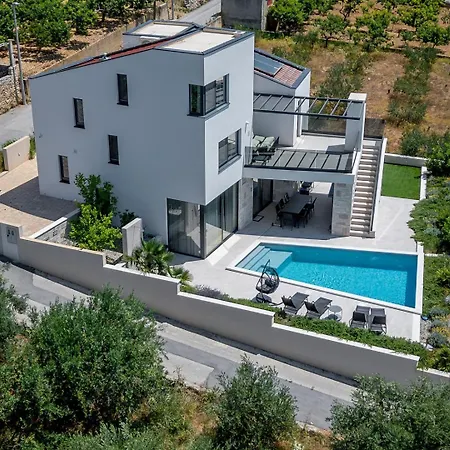 New ! Luxury - Roma 1 And 2 With Two Heated Pool